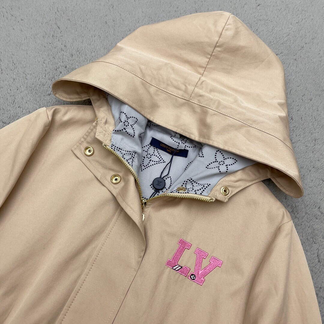 LV 1AAAWD Louis Vuitton Women's Fashion Clothing Coat L55725