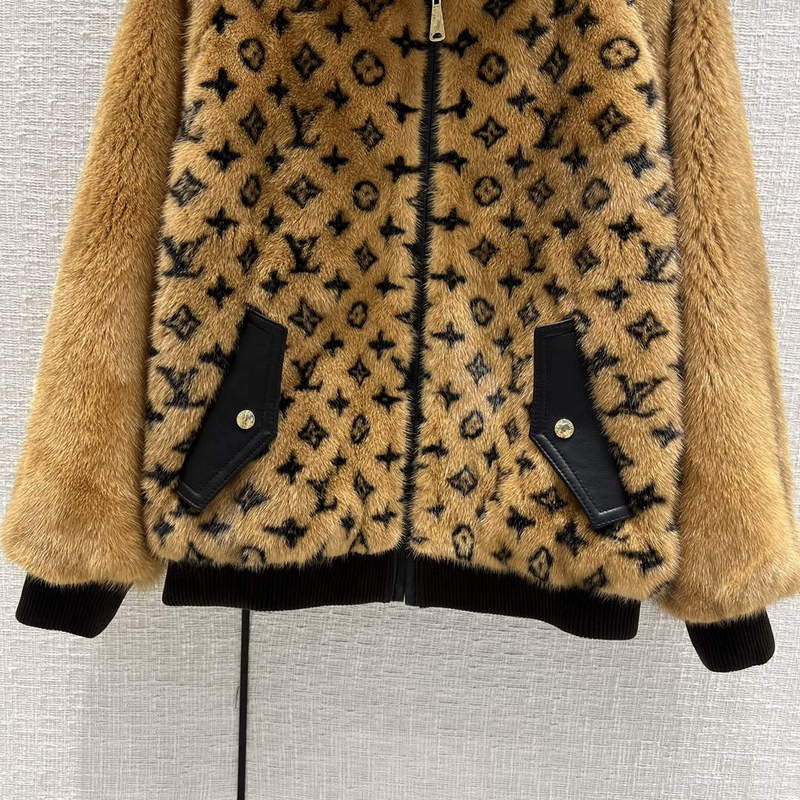 LV 1AAAWD Louis Vuitton Women's Fashion Clothing Coat L55729