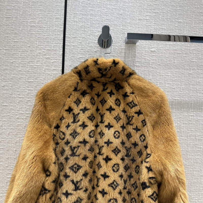 LV 1AAAWD Louis Vuitton Women's Fashion Clothing Coat L55729