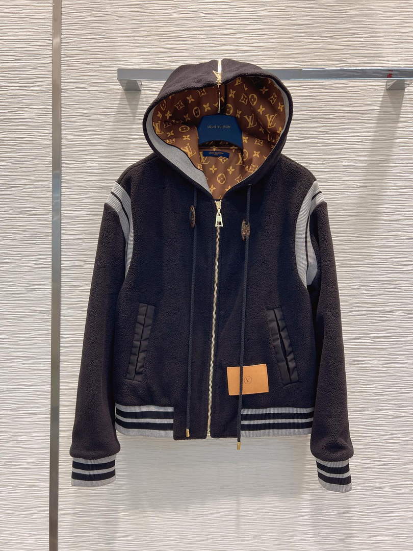 LV 1AAAWD Louis Vuitton Women's Fashion Clothing Jacket L55731