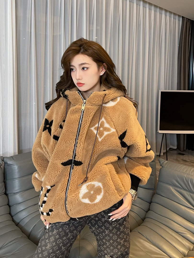 LV 1AAAWE Louis Vuitton Women's Fashion Clothing Jacket L55732