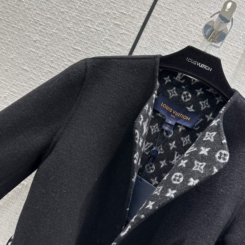 LV 1AA8SY Louis Vuitton Women's Fashion Clothing Wrap Coat L55723