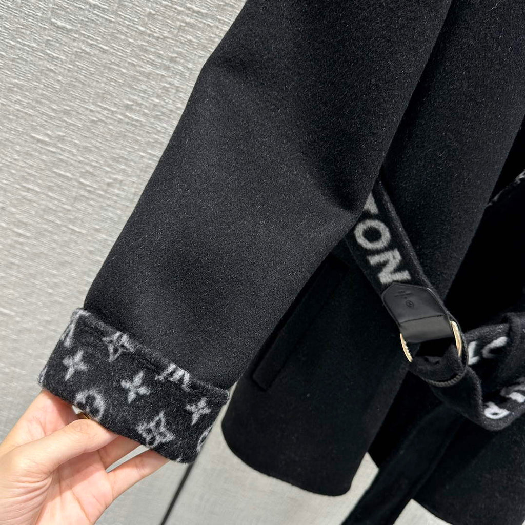 LV 1AA8SY Louis Vuitton Women's Fashion Clothing Wrap Coat L55723