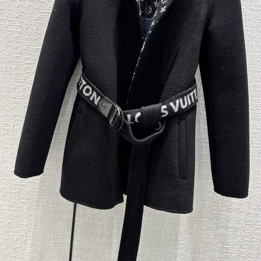 LV 1AA8SY Louis Vuitton Women's Fashion Clothing Wrap Coat L55723