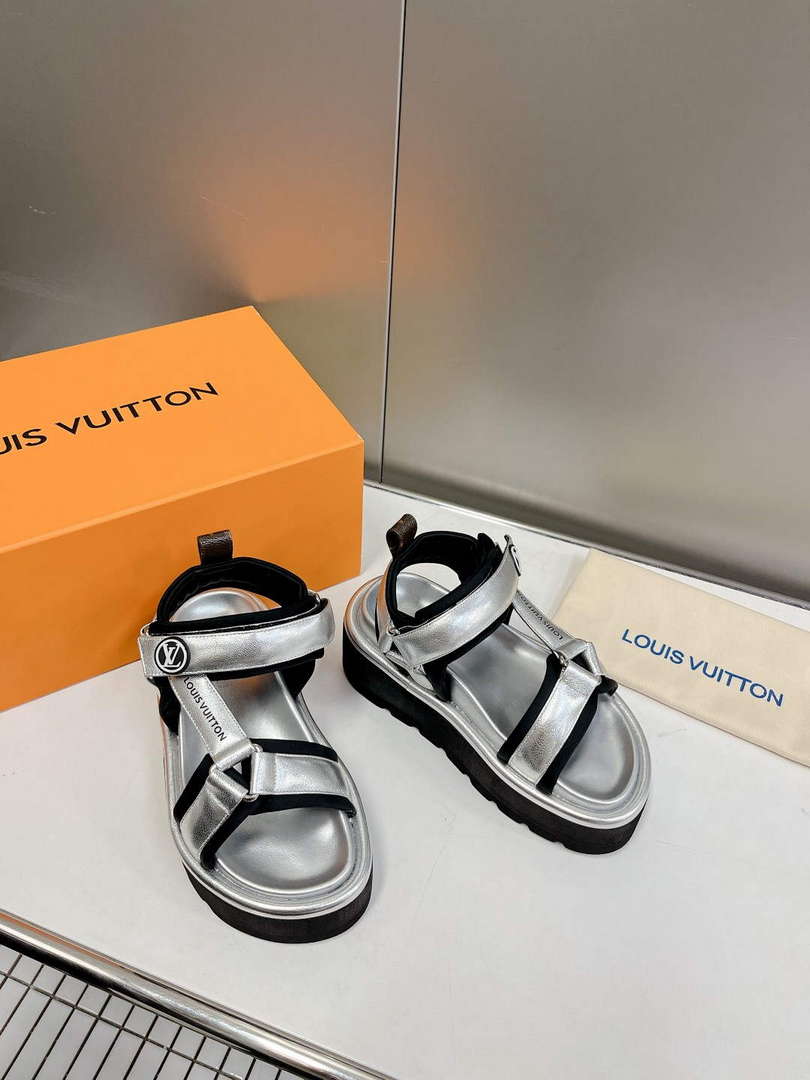 LV 1AABR6 Louis Vuitton Pool Pillow Flatform Comfort Sandals L600731