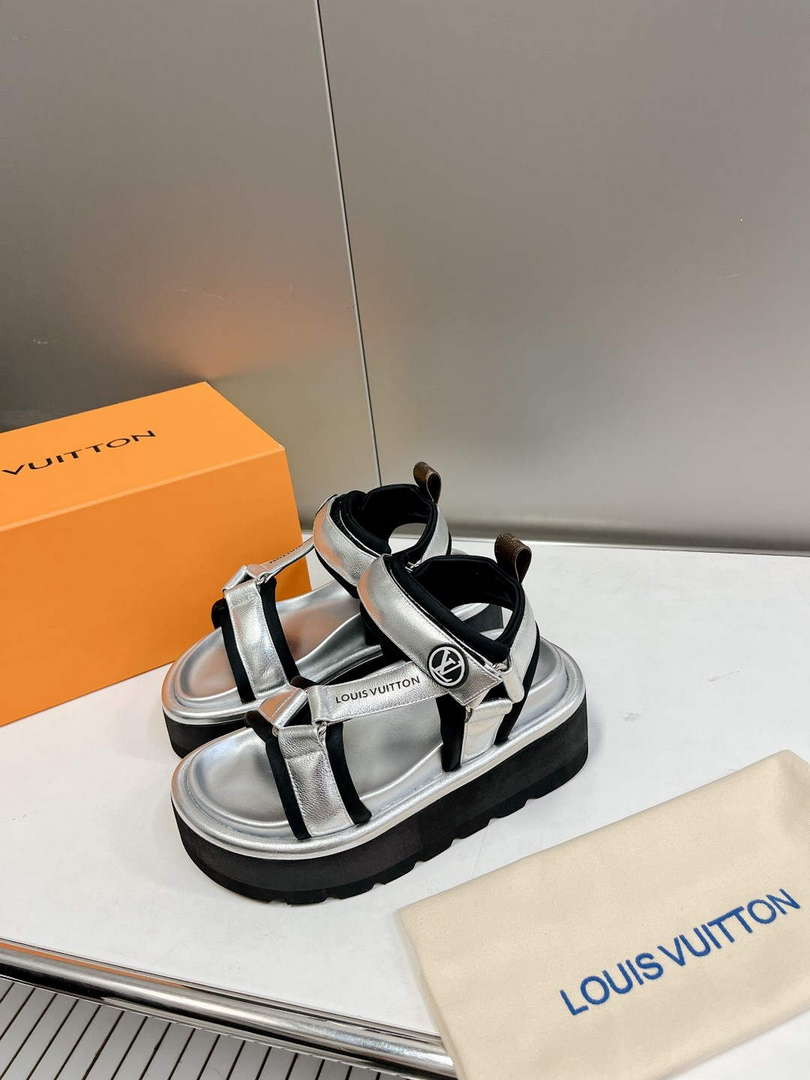 LV 1AABR6 Louis Vuitton Pool Pillow Flatform Comfort Sandals L600731
