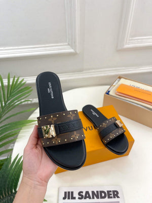 LV 1AAC3Y Louis Vuitton Lock It Flat Mules L99032 - 35 - View 3