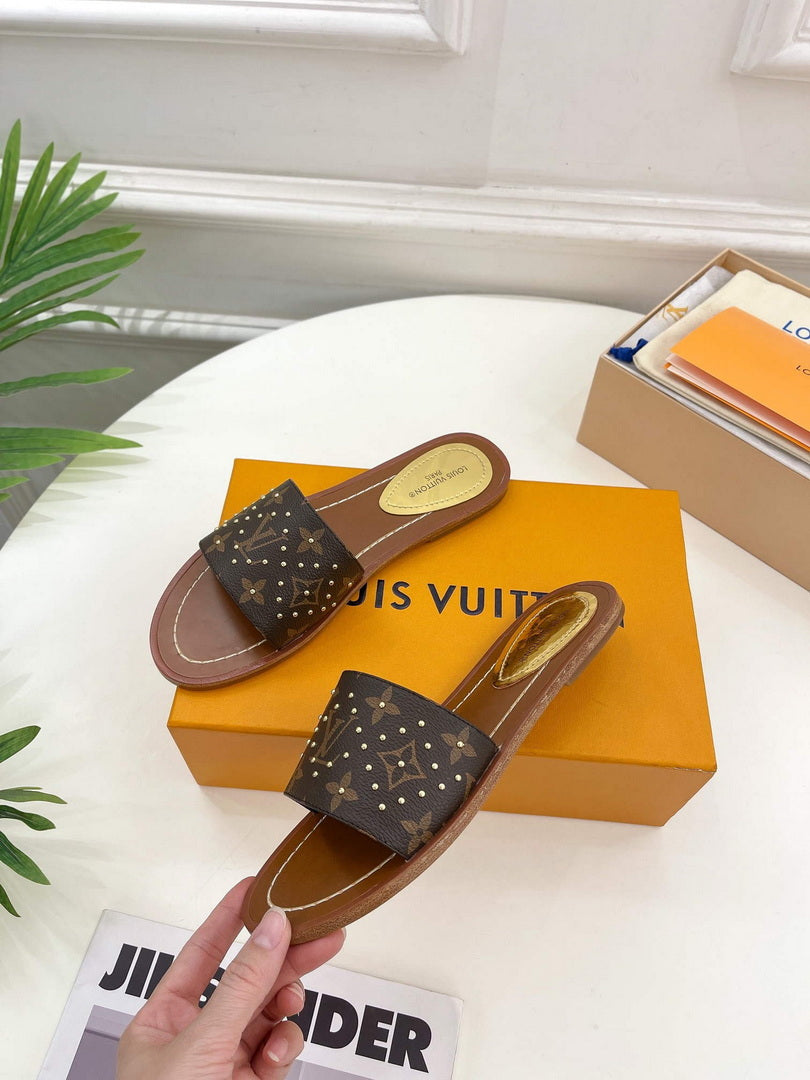 LV 1AAZYN Louis Vuitton Lock It Flat Mules L99037