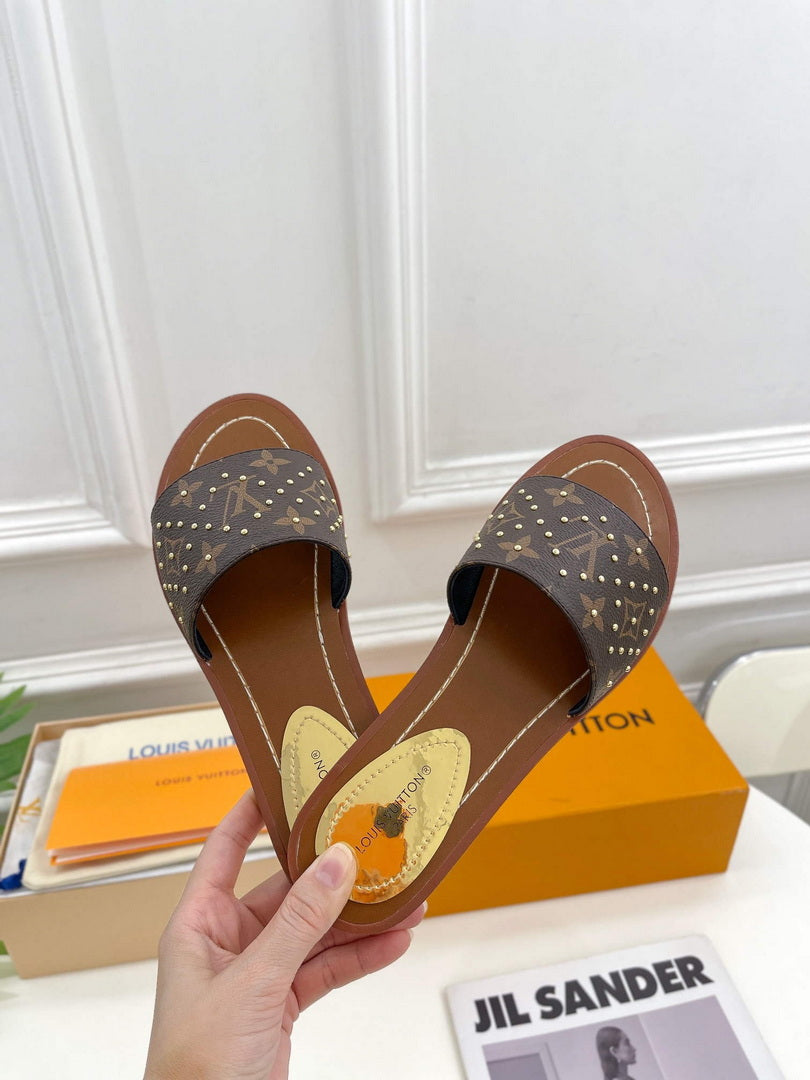 LV 1AAZYN Louis Vuitton Lock It Flat Mules L99037