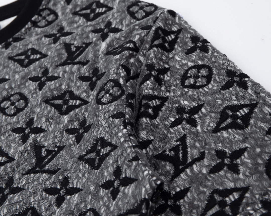 LV 1AAGM5 Men's Women's LV Monogram T-Shirt L66453