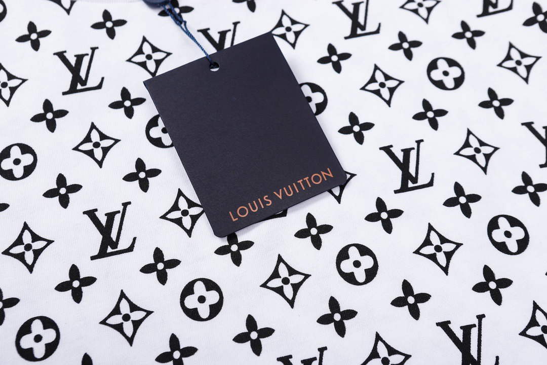 LV 1AAGM5 Men's Women's LV Monogram T-Shirt L66475