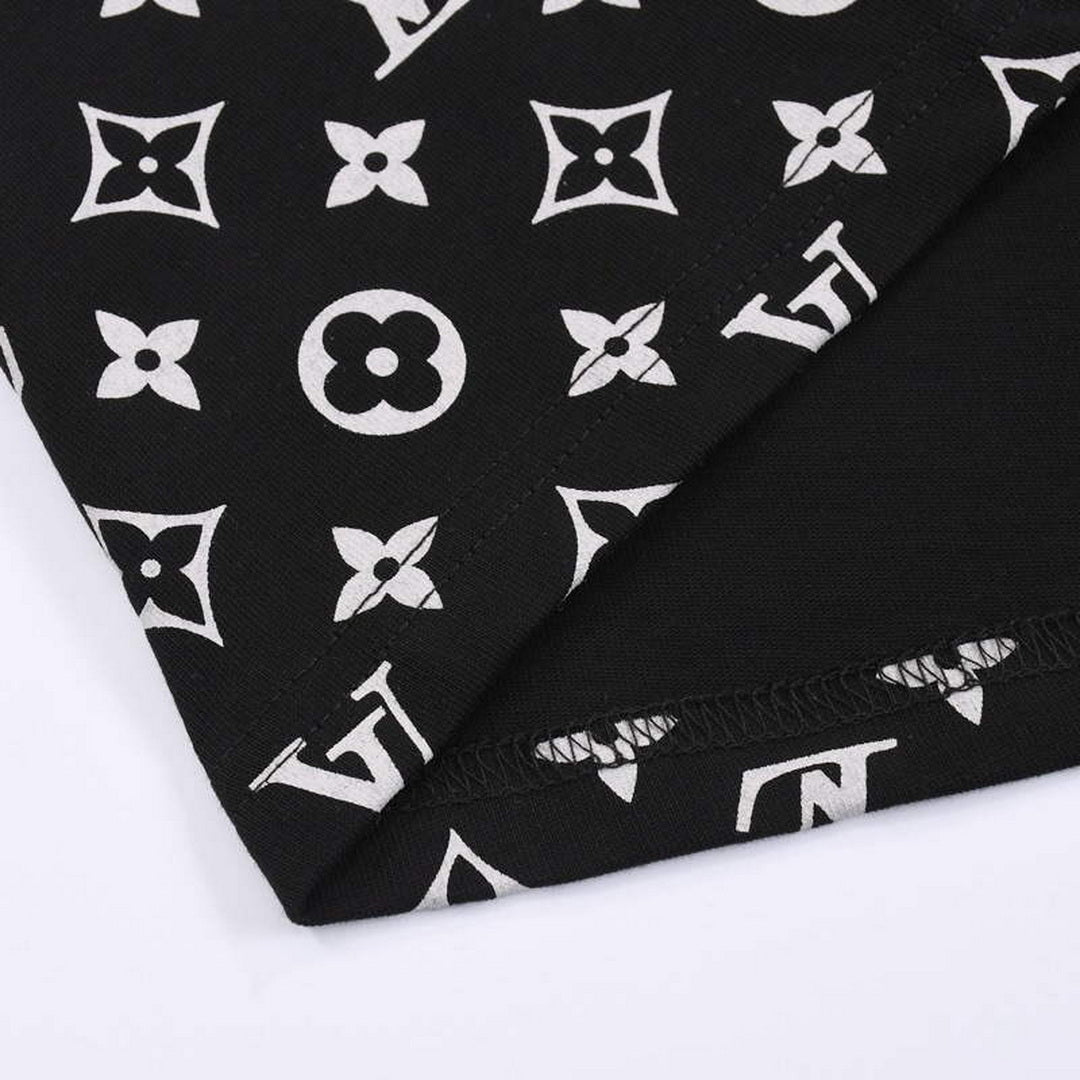 LV 1AAGM5 Men's Women's LV Monogram T-Shirt L66476