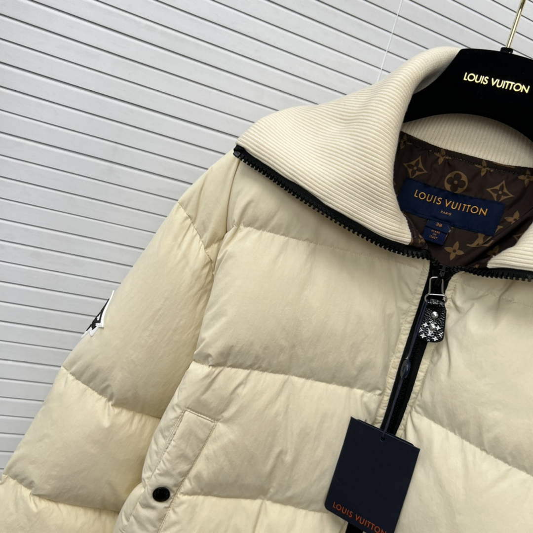 LV 1AAK8E Louis Vuitton Women's Fashion Clothing Cropped Puffer Jacket L55736