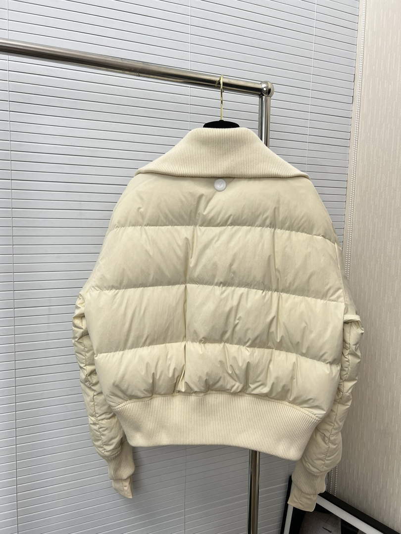 LV 1AAK8E Louis Vuitton Women's Fashion Clothing Cropped Puffer Jacket L55736