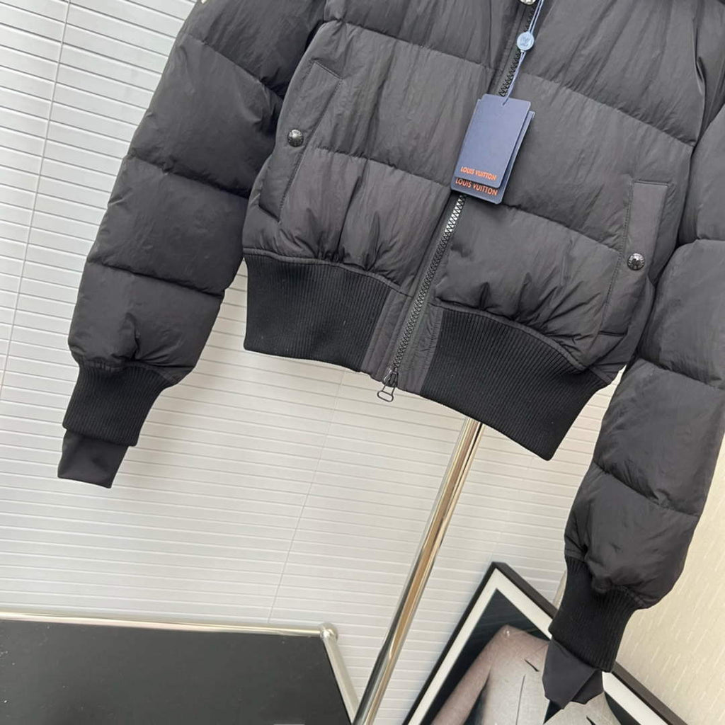 LV 1AAK8E Louis Vuitton Women's Fashion Clothing Cropped Puffer Jacket L55737