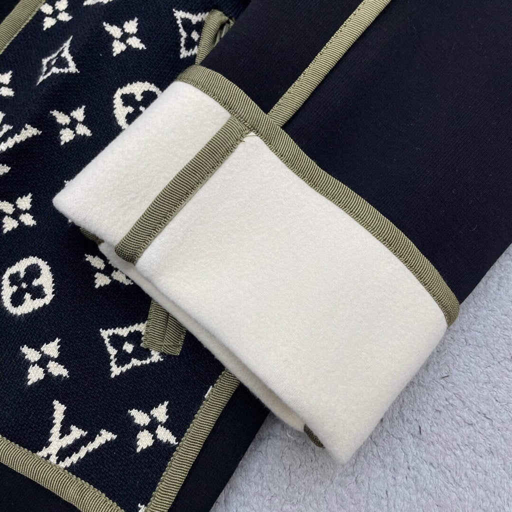 LV 1AAKKW Louis Vuitton Women's Fashion Clothing Graphic Trim Jacket L55721