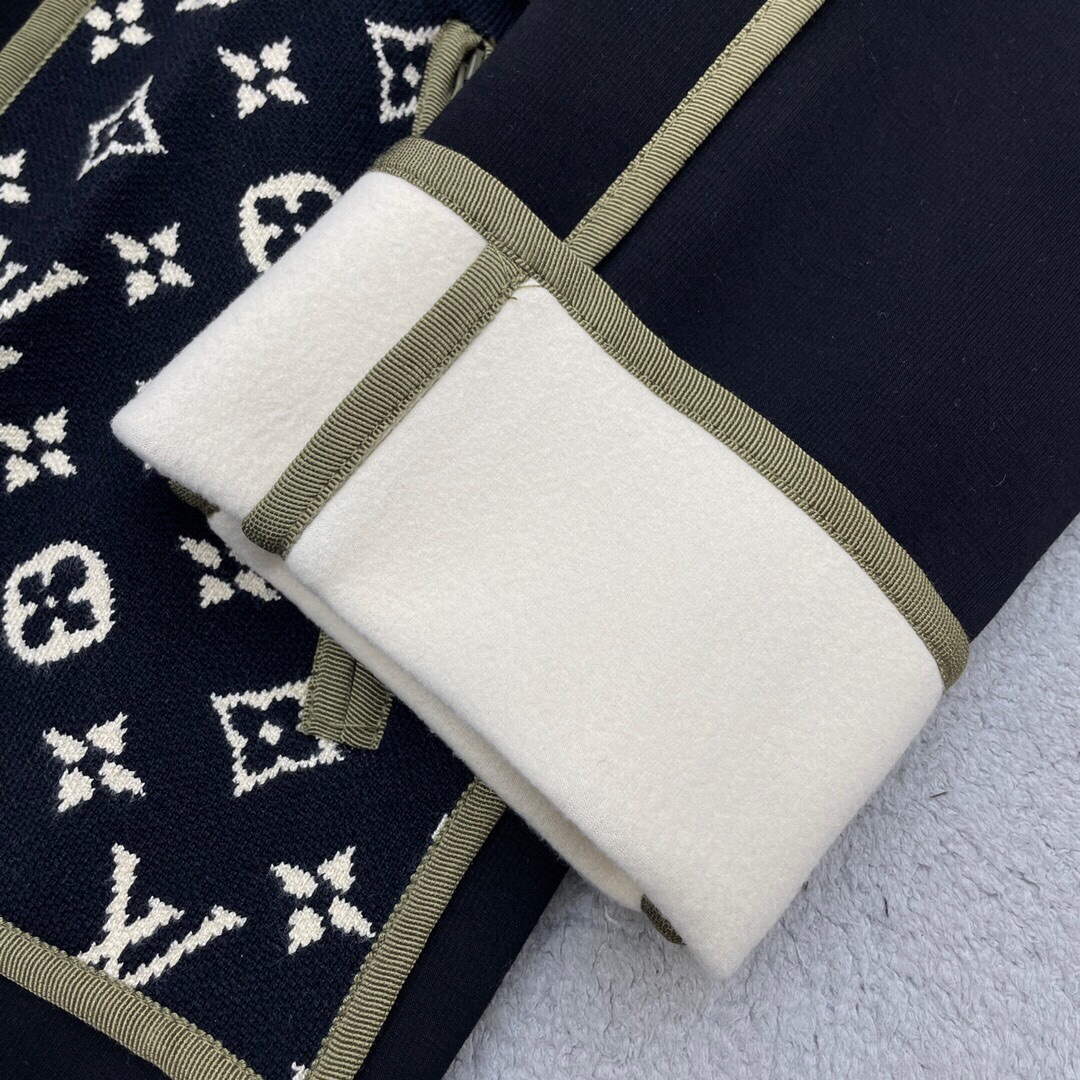 LV 1AAKKW Louis Vuitton Women's Fashion Clothing Graphic Trim Jacket L55721