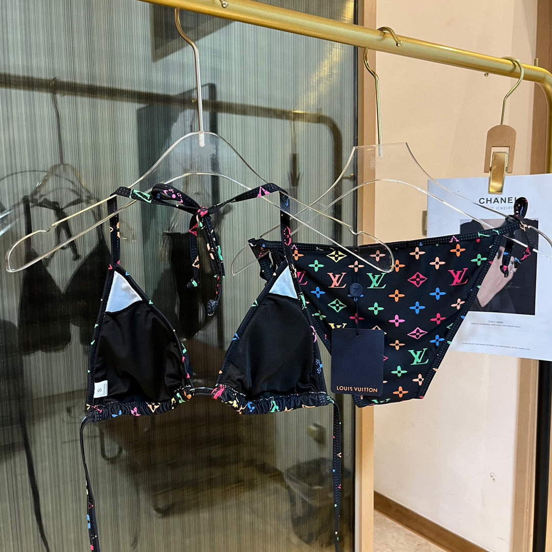 LV 1AALU4 Louis Vuitton Women's Fashion Swimsuit Bikini L65386