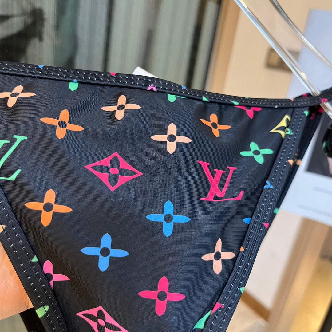 LV 1AALU4 Louis Vuitton Women's Fashion Swimsuit Bikini L65386