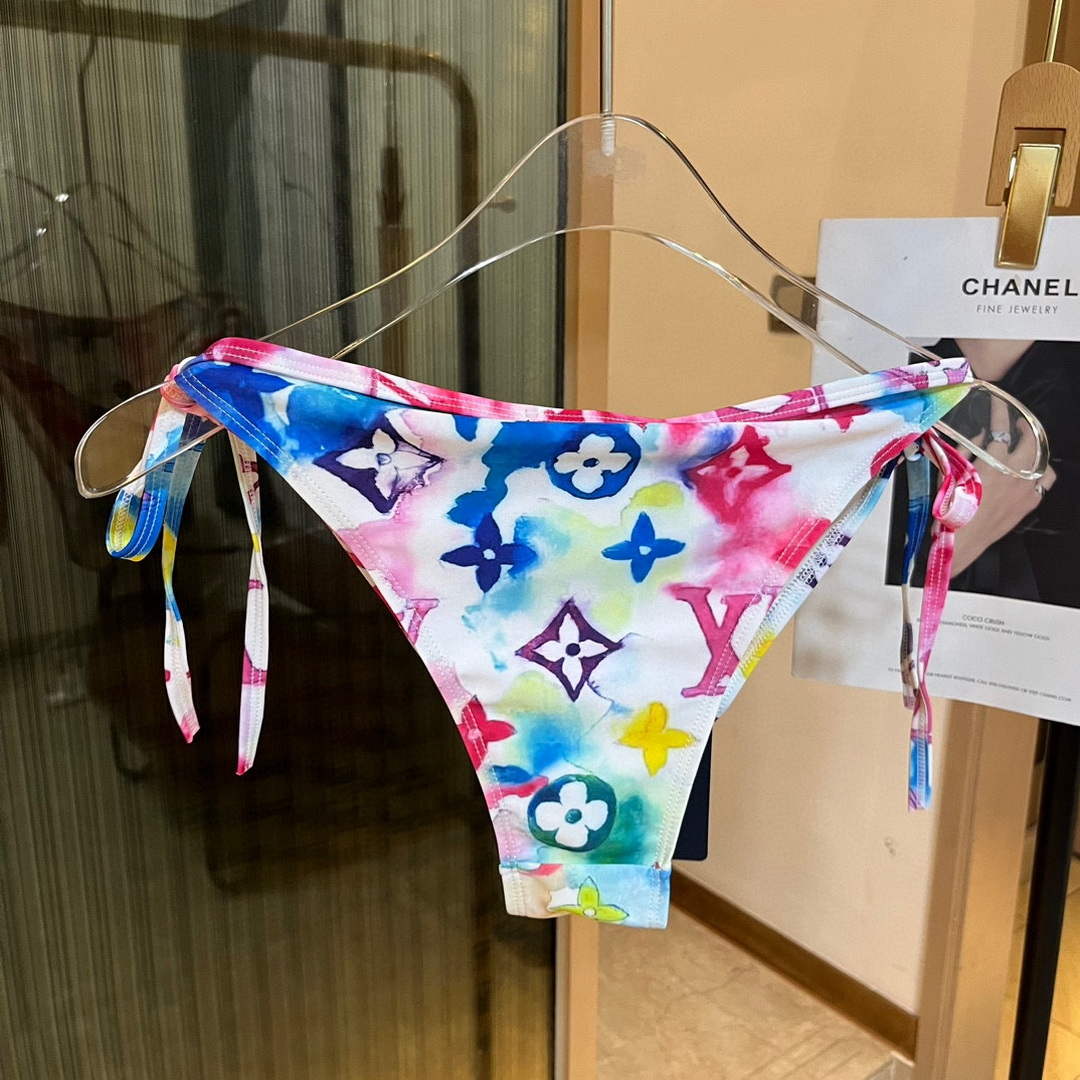 LV 1AALU4 Louis Vuitton Women's Fashion Swimsuit Bikini L65388 - S - View 6