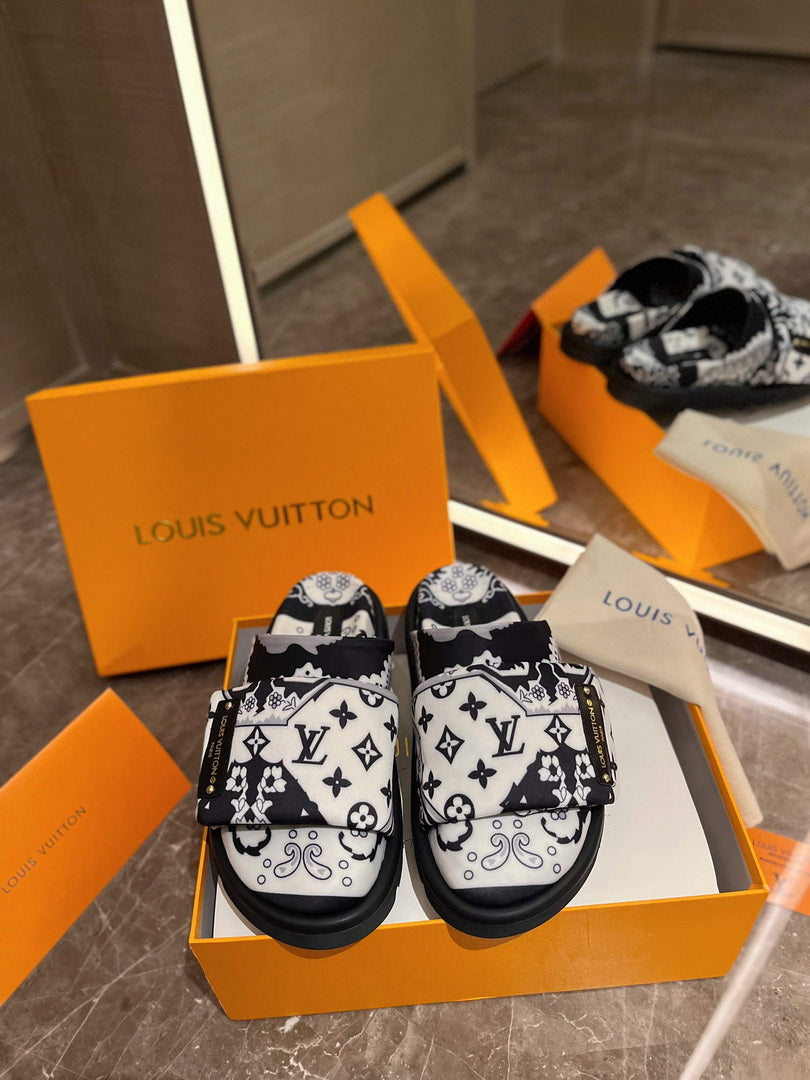 LV 1AAM50 Louis Vuitton Slipper Pillow Flat Comfort Mule L99030