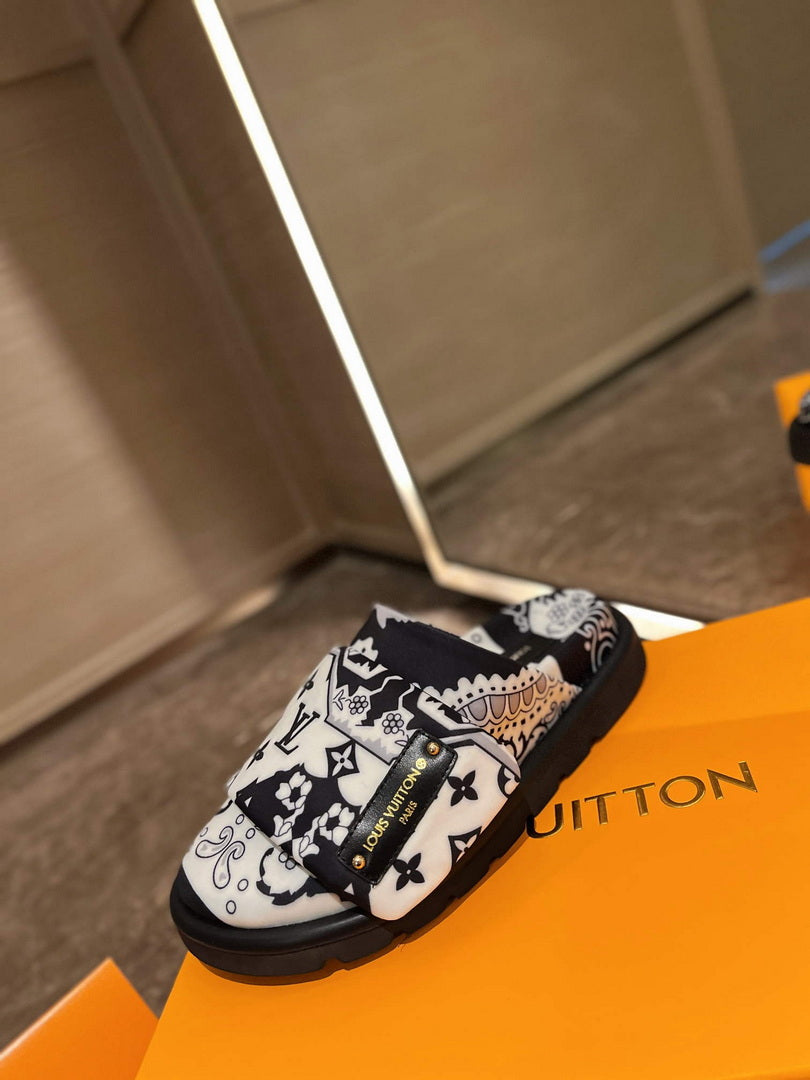 LV 1AAM50 Louis Vuitton Slipper Pillow Flat Comfort Mule L99030