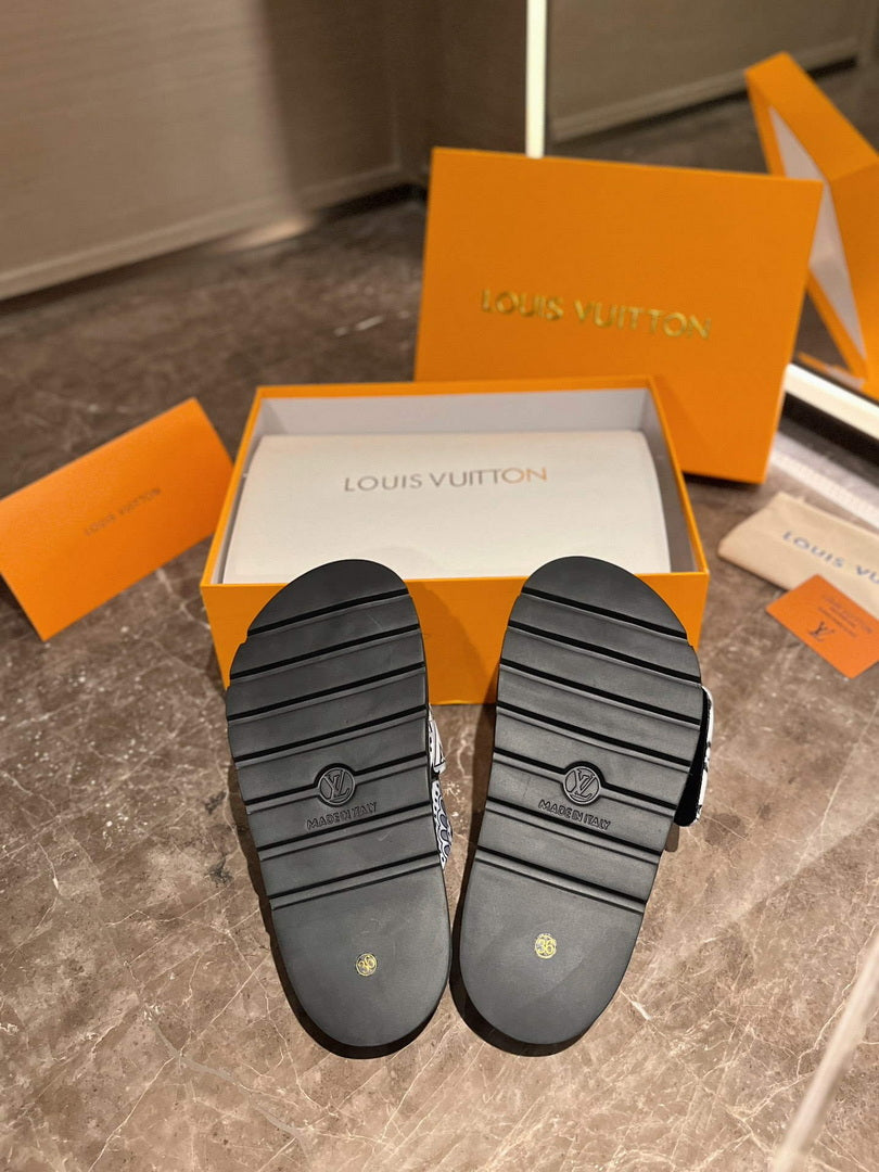LV 1AAM50 Louis Vuitton Slipper Pillow Flat Comfort Mule L99030