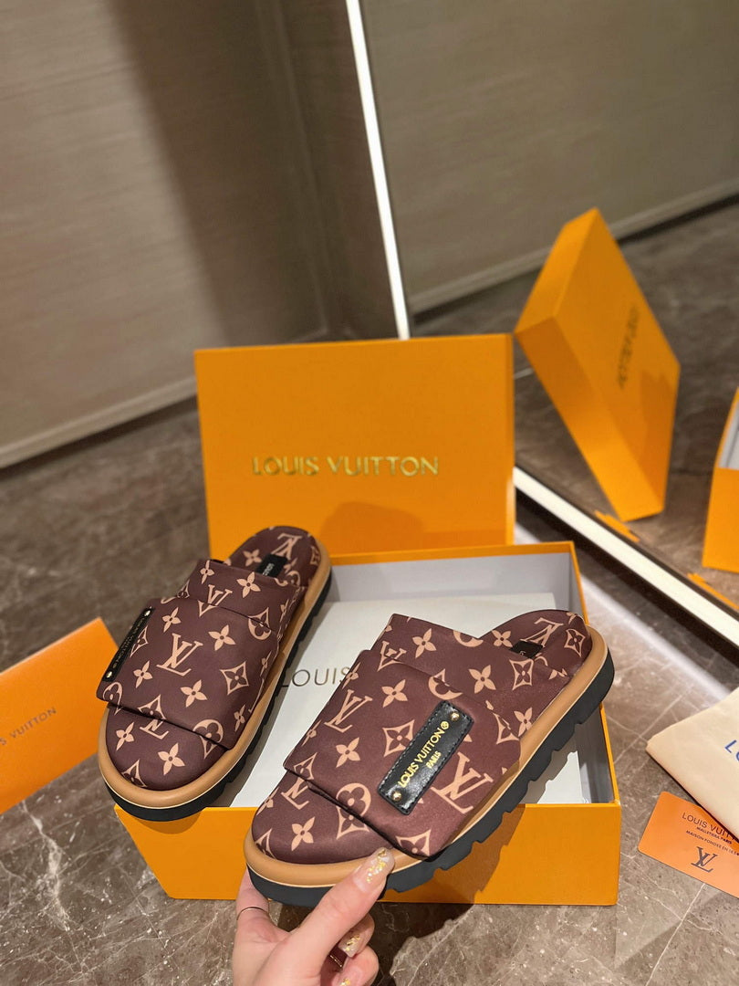 LV 1AAM50 Louis Vuitton Slipper Pillow Flat Comfort Mule L99031
