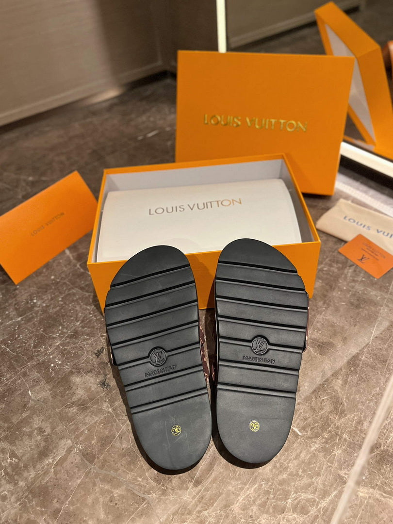 LV 1AAM50 Louis Vuitton Slipper Pillow Flat Comfort Mule L99031