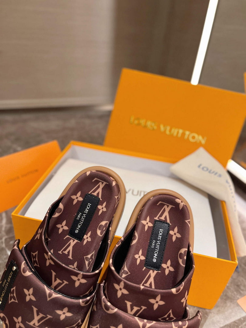 LV 1AAM50 Louis Vuitton Slipper Pillow Flat Comfort Mule L99031