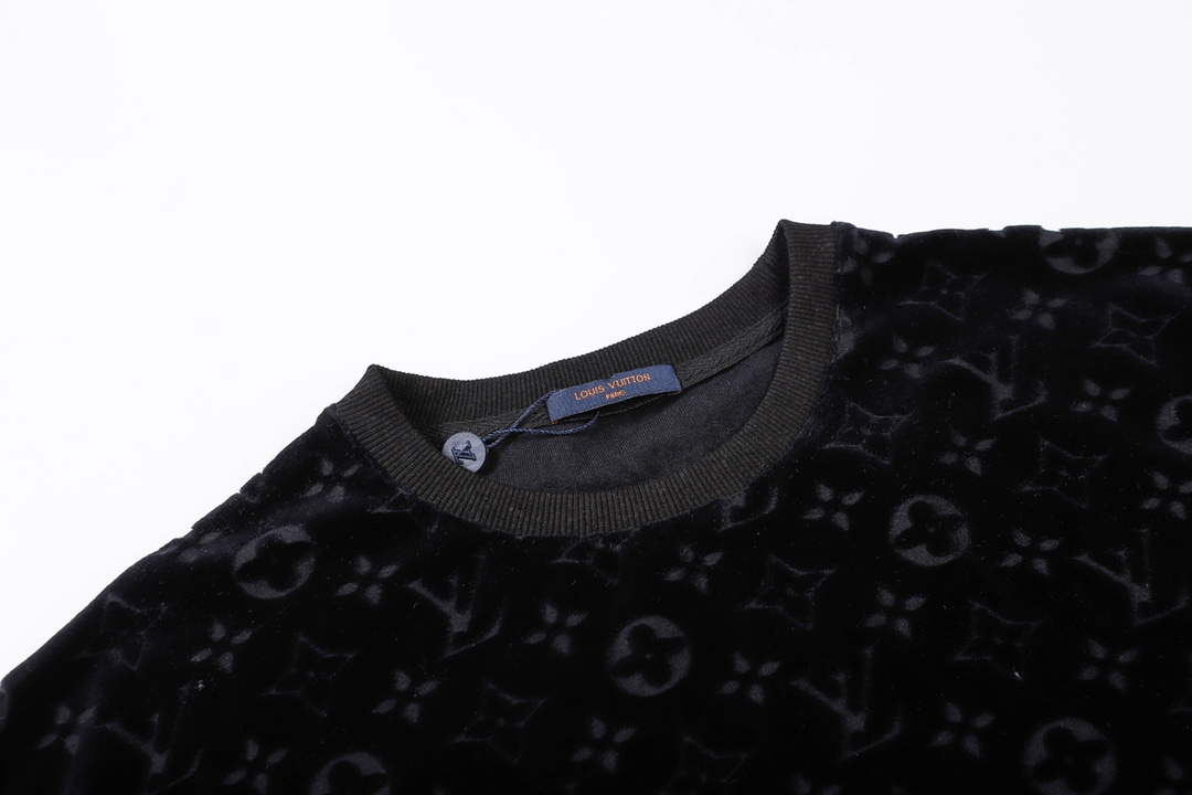 LV 1AAU5B Louis Vuitton Explosive style velvet Men Women's T-shirt L56221