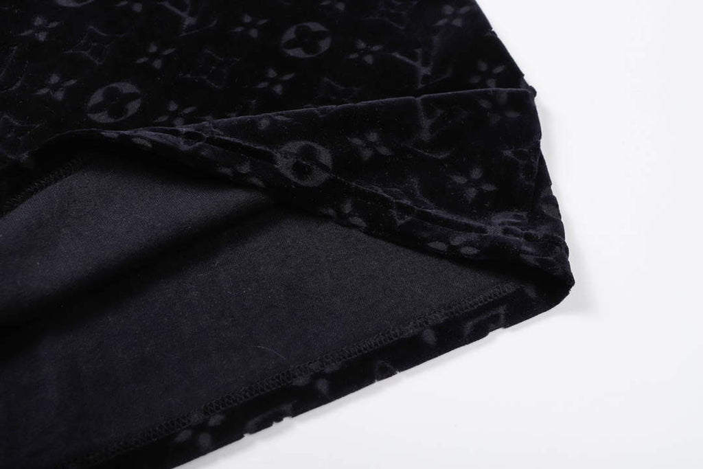 LV 1AAU5B Louis Vuitton Explosive style velvet Men Women's T-shirt L56221