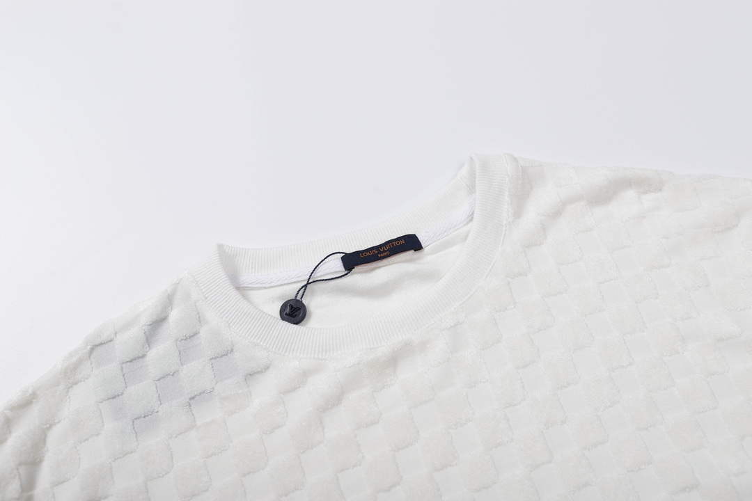 LV 1AAU5B Louis Vuitton New Towel Embroidery Men Women's T-shirt L56218
