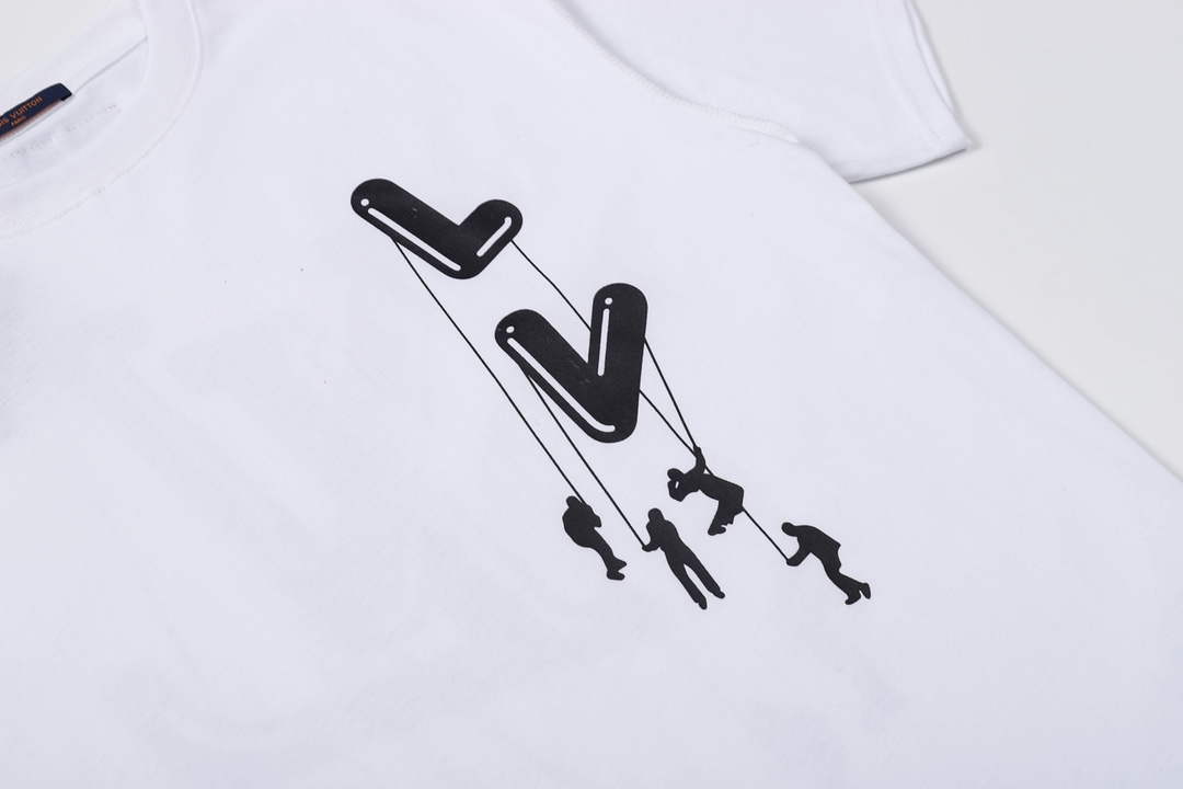 LV 1AAU5B Louis Vuitton Print Cotton Jersey Men Women's T-shirt L56205