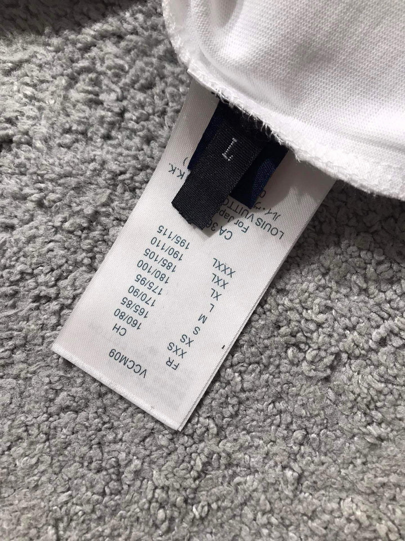 LV 1AAU5D Men's LV Frequency Graphic T-Shirt L66456