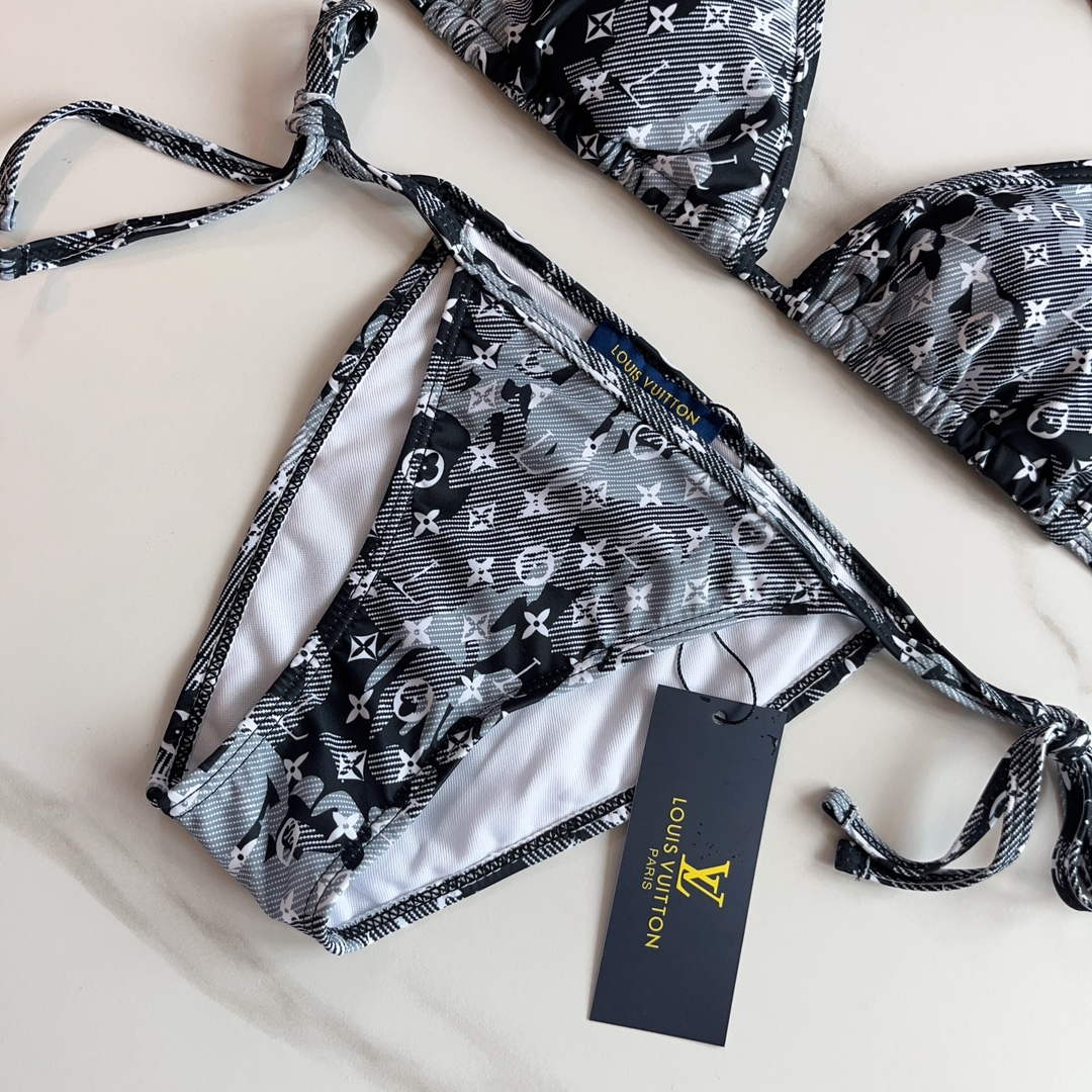 LV 1AAUPZ Louis Vuitton Women's Fashion Swimsuit Bikini L65383