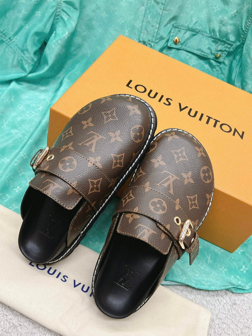 LV 1AAW6Q Louis Vuitton LV Cosy Flat Comfort Clogs L99023