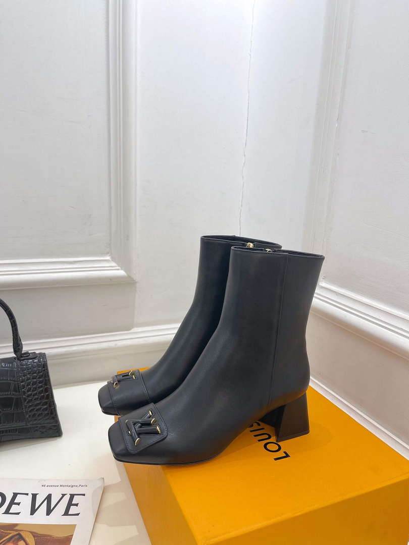 LV 1AB2GK Louis Vuitton Shake Ankle Boot L77532