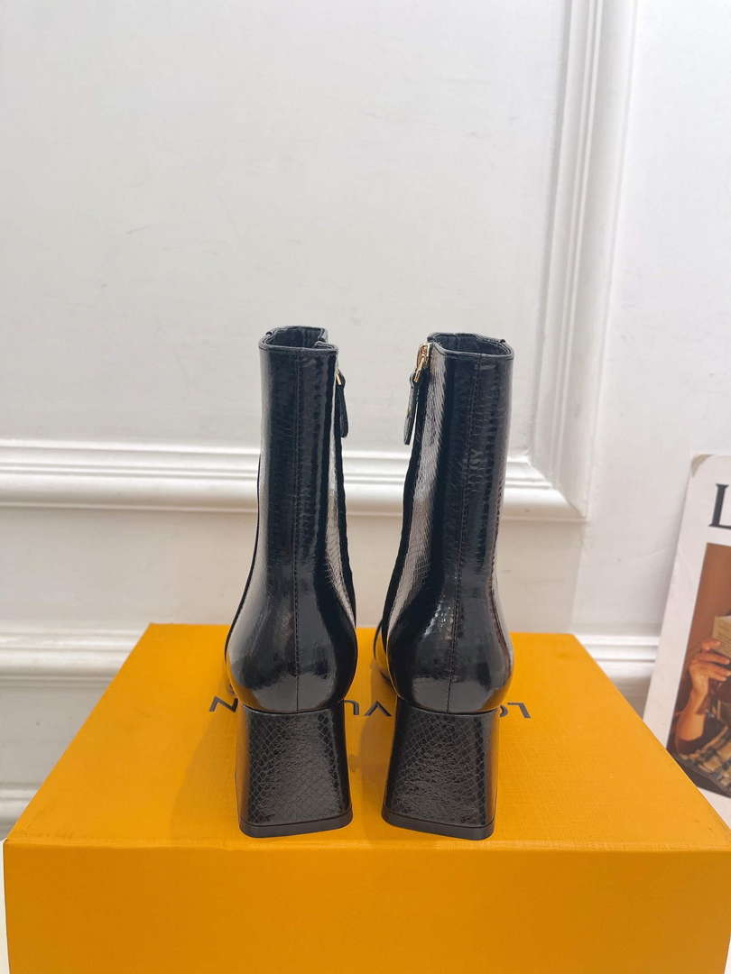 LV 1AB2GK Louis Vuitton Shake Ankle Boot L77534