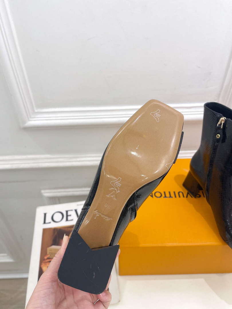 LV 1AB2GK Louis Vuitton Shake Ankle Boot L77534