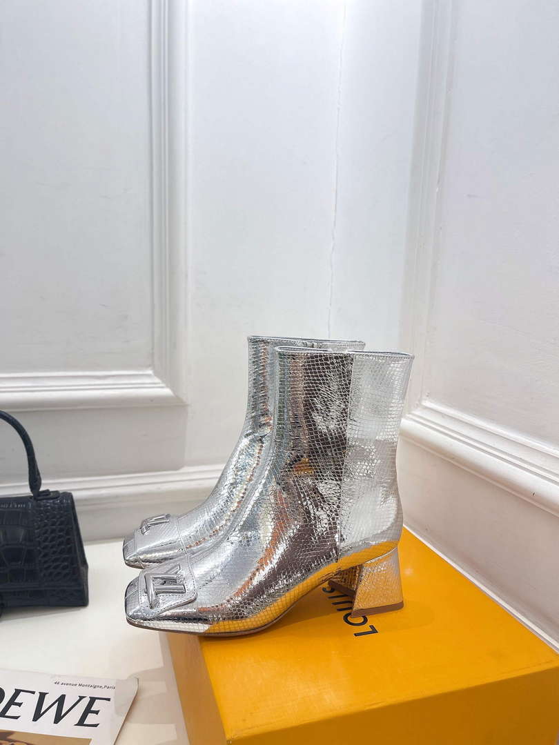 LV 1AB2GK Louis Vuitton Shake Ankle Boot L77536