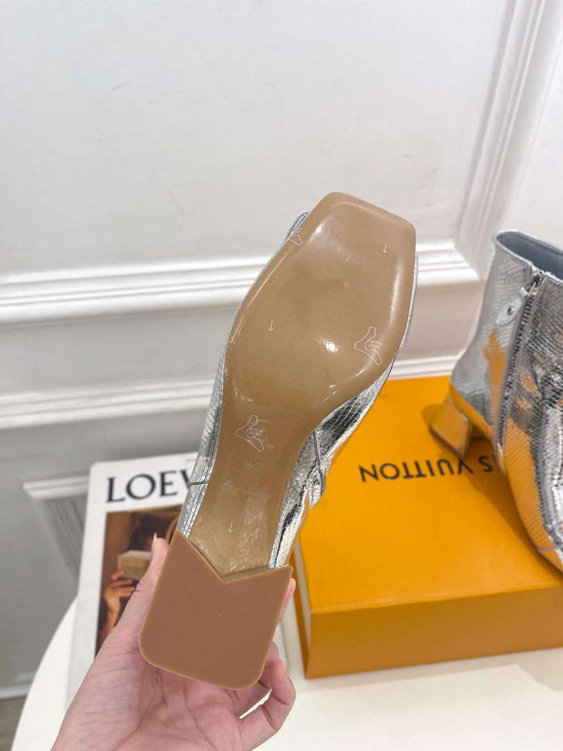 LV 1AB2GK Louis Vuitton Shake Ankle Boot L77536