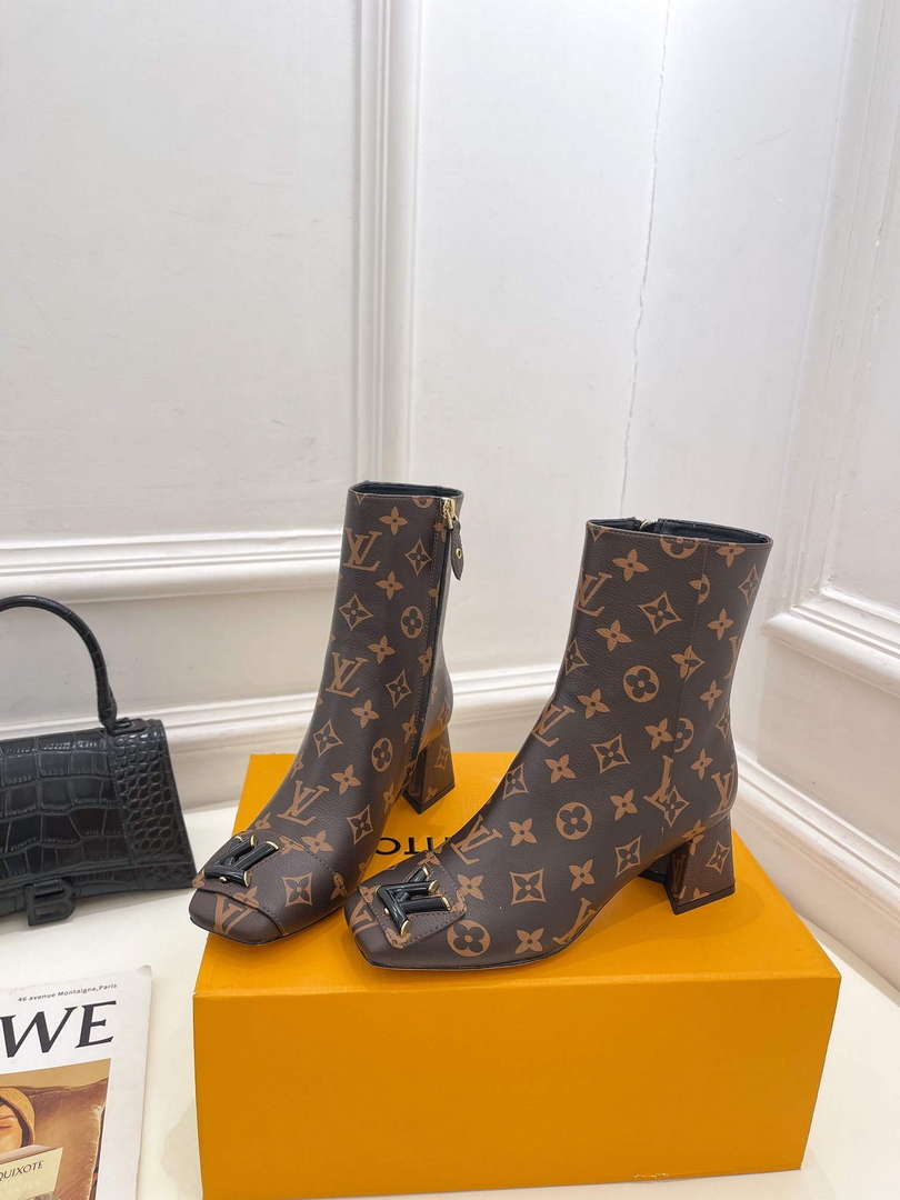 LV 1AB2GK Louis Vuitton Shake Ankle Boot L77537 - 35 - View 1