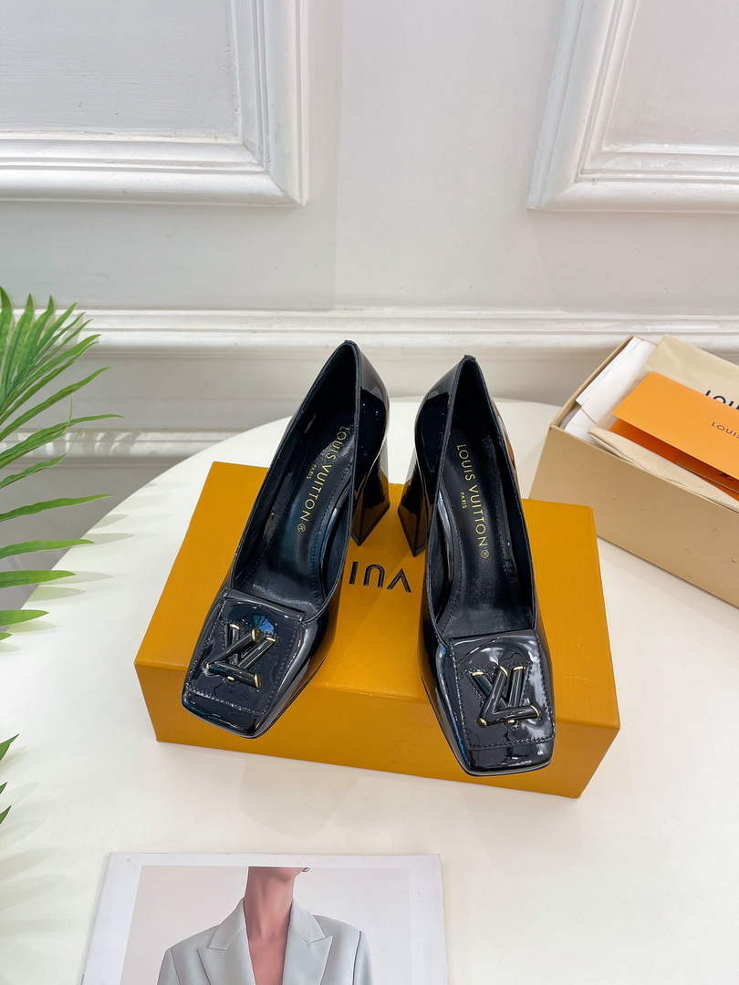 LV 1AB2KH Louis Vuitton Women's Shake Pumps L68247 - 35 - View 1