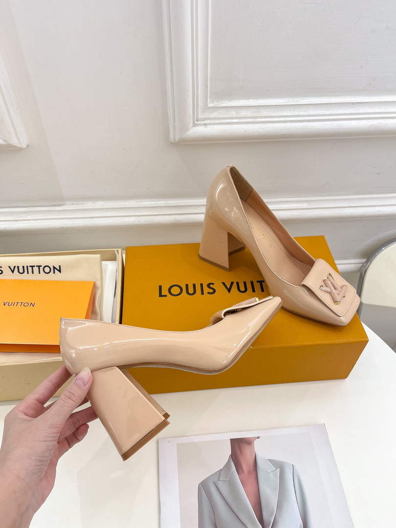 LV 1AB2KH Louis Vuitton Women's Shake Pumps L68250