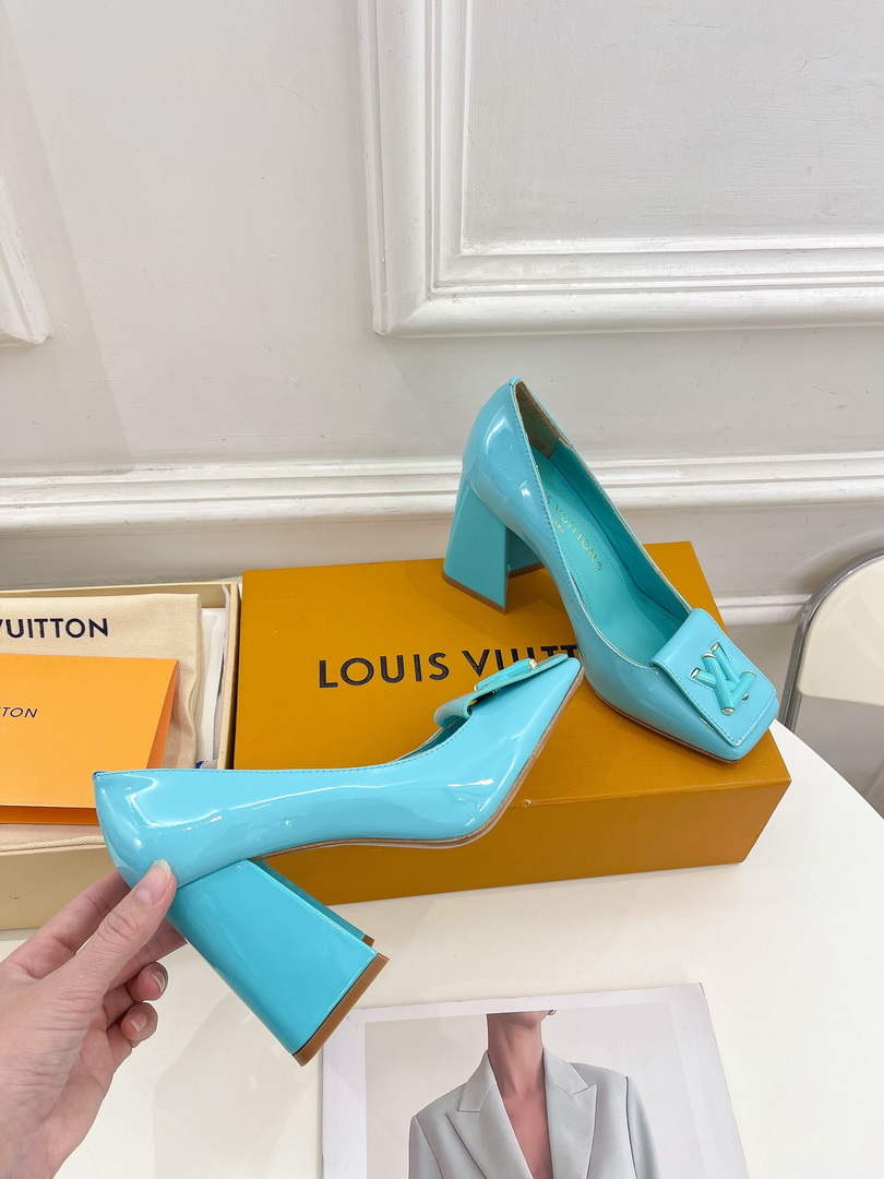 LV 1AB2KH Louis Vuitton Women's Shake Pumps L68251