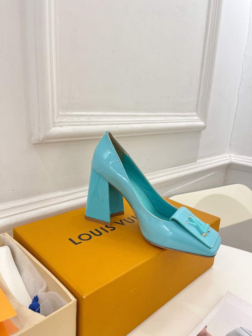 LV 1AB2KH Louis Vuitton Women's Shake Pumps L68251