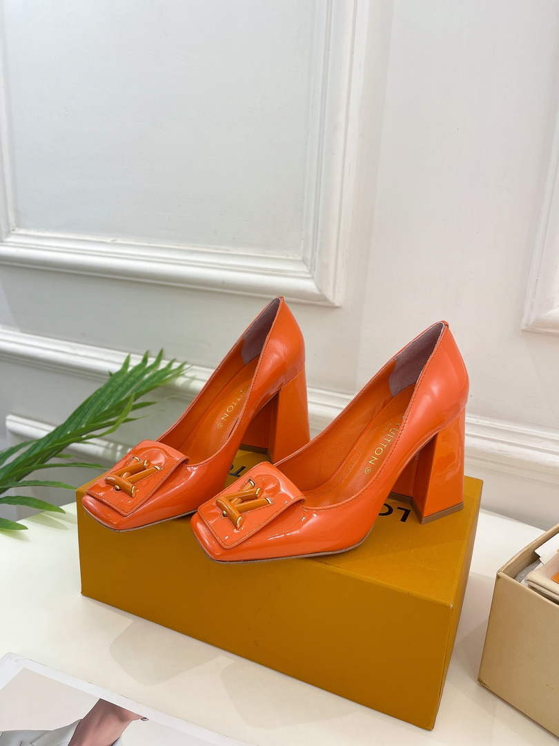 LV 1AB2KH Louis Vuitton Women's Shake Pumps L68252