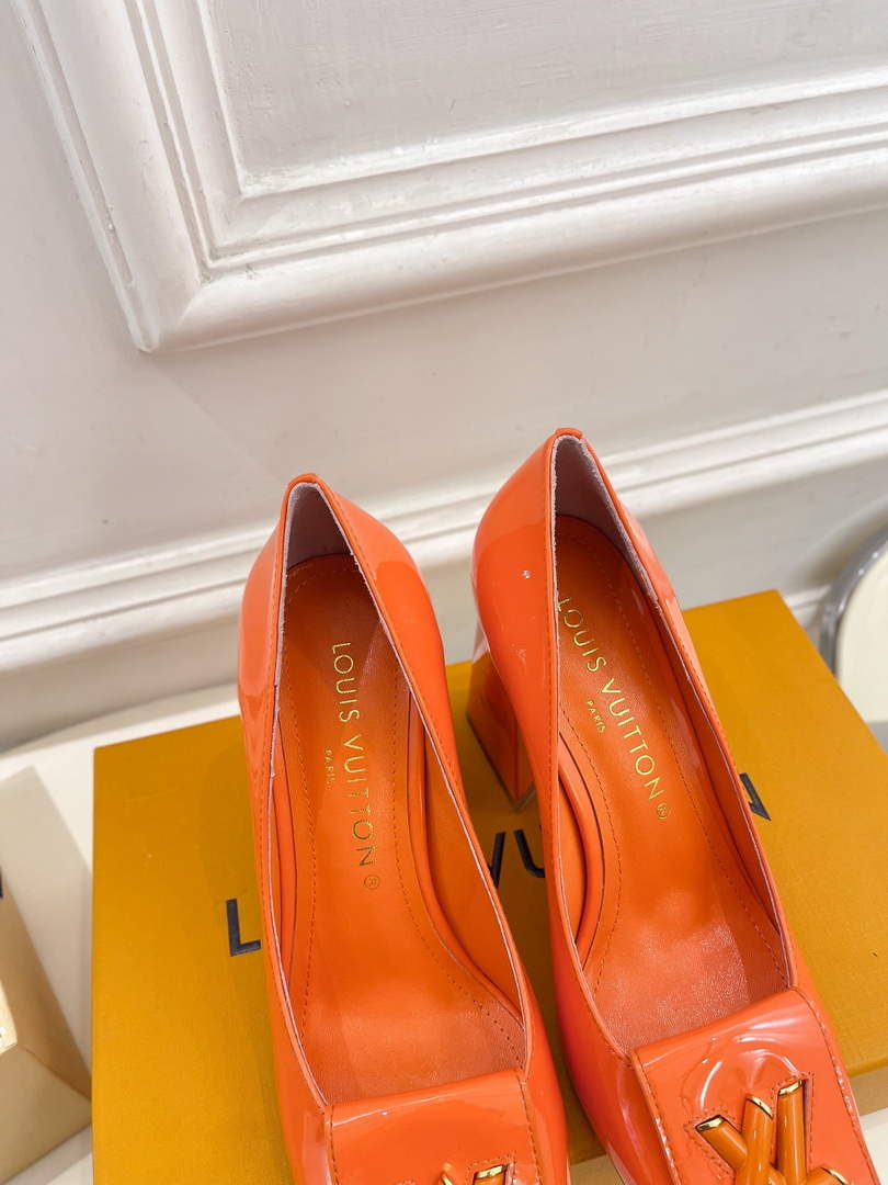 LV 1AB2KH Louis Vuitton Women's Shake Pumps L68252