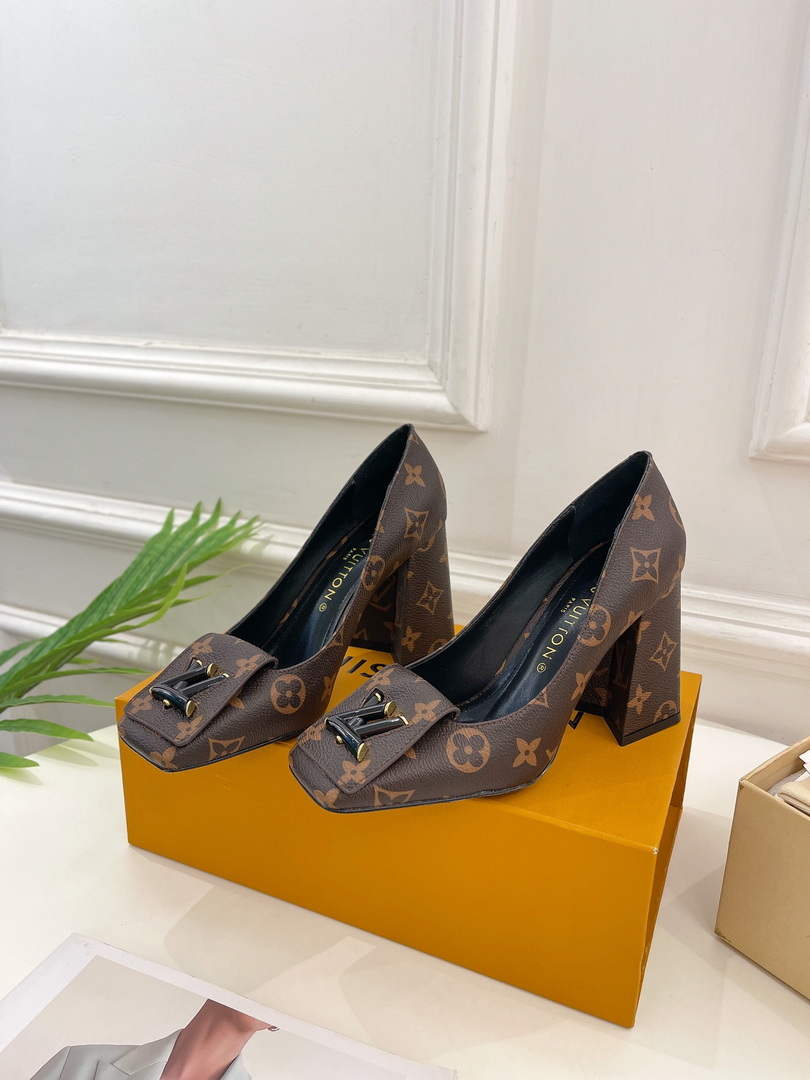 LV 1AB2KH Louis Vuitton Women's Shake Pumps L68253